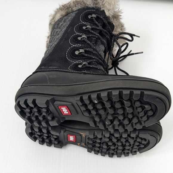 NWOT Helly Hansen Fur Trimmed Winter Boots Size 6 - Picture 9 of 10